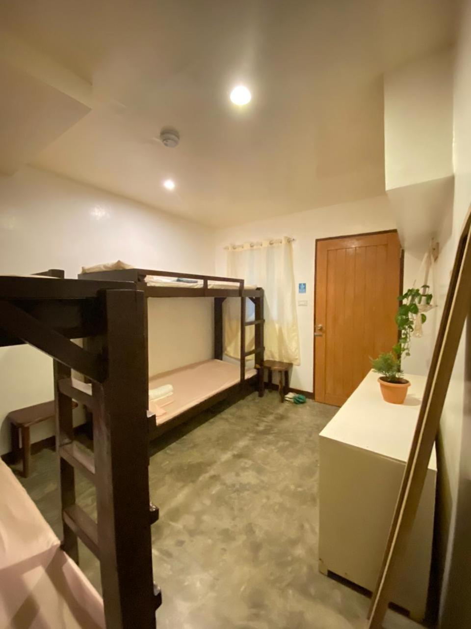 Malayah Hostel General Luna  Zimmer foto